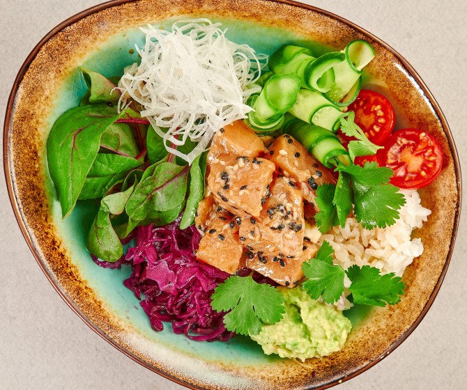 Боул с лососем