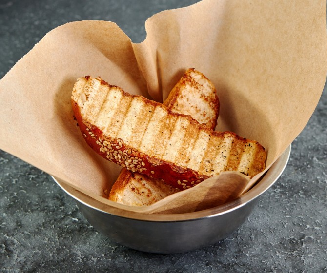 Булочка на гриле 